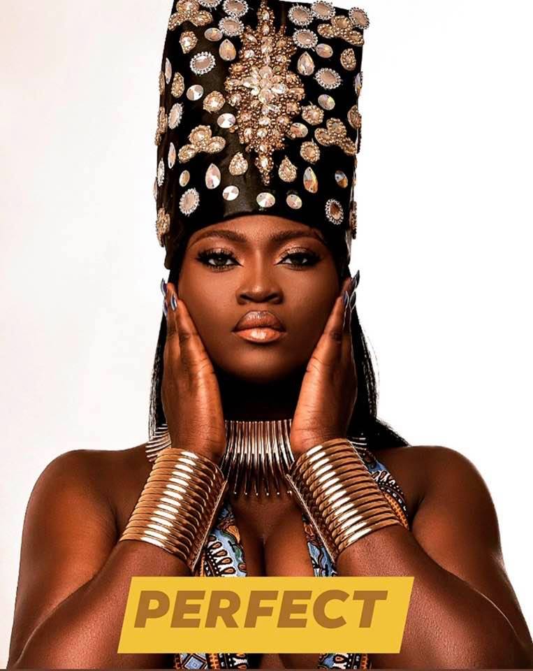 Beauty Queen shares stunning photo revealing her sideboobs, says 'PERFECT' Beauty Queen shares stunning photo revealing her sideboobs, says 'PERFECT'