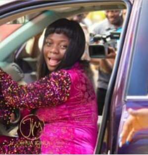 Pastor Joshua Iginla Gifts Singer, Adeyinka Alaseyori Suv(photos) –