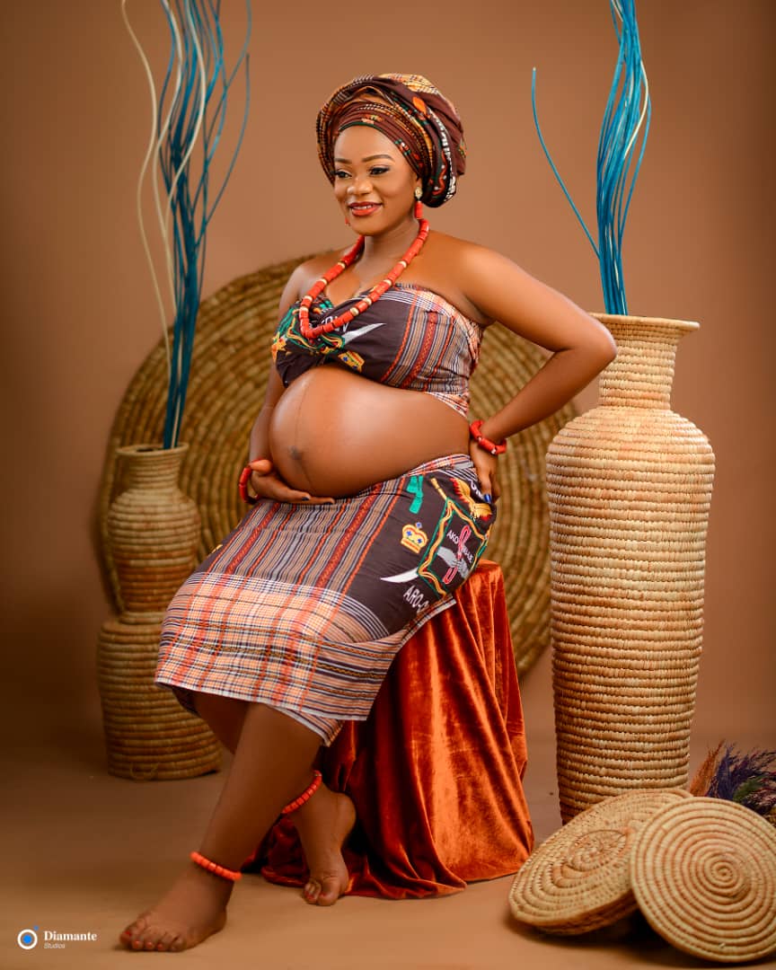 Comedian Shortcut And His Wife Welcome First Baby. Maternity Photoshoot -