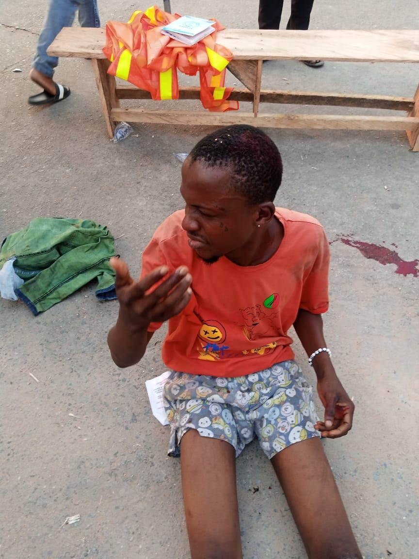 Suspected criminal caught robbing victim in broad daylight in Bayelsa