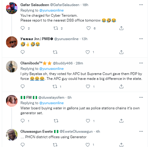 Twitter users react to trending photo showing Bayelsa State Water Board being supplied with water in kegs