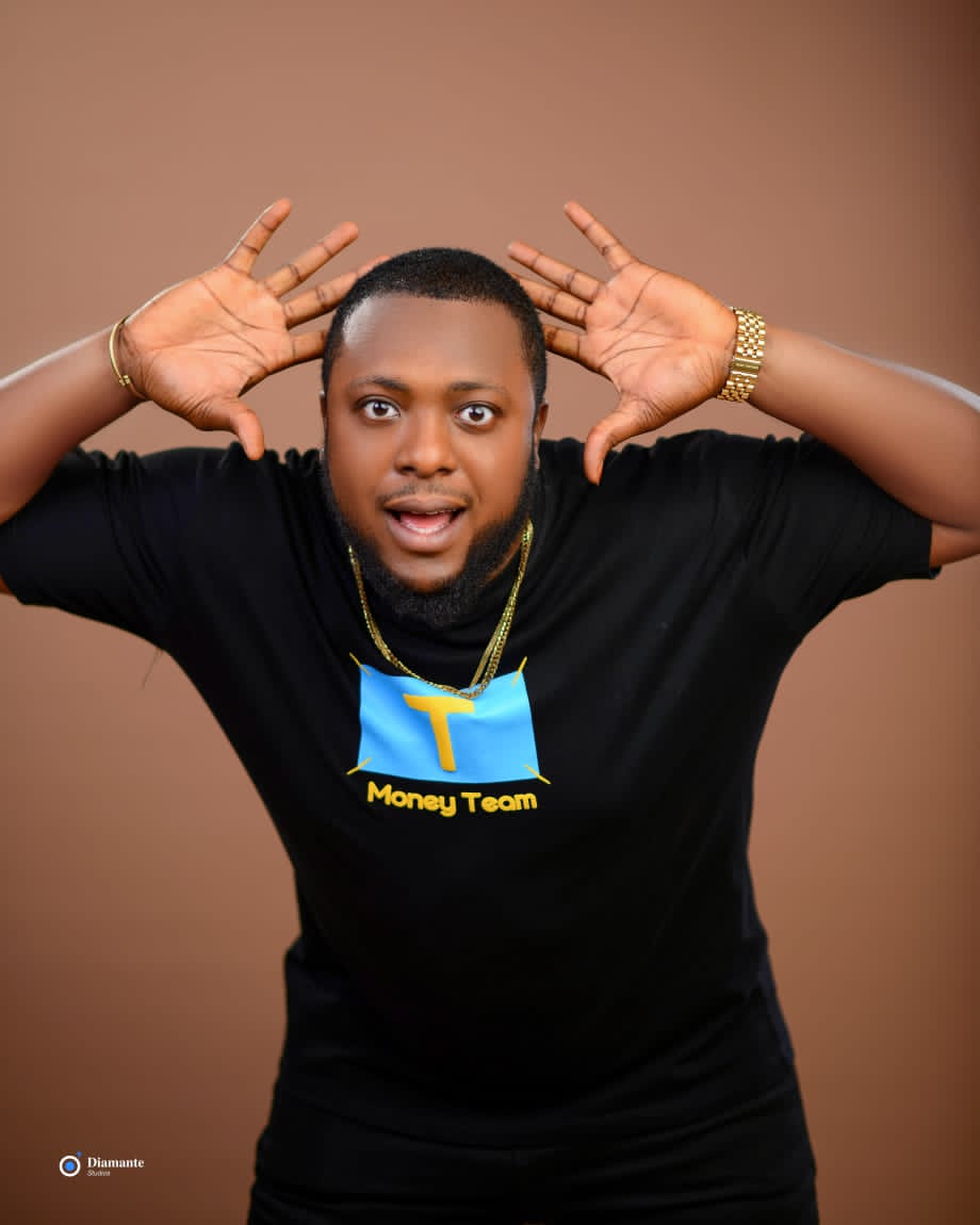 Abuja Top MC, Comedian Marks Birthday, To Host Friends At Hustle N Bustle