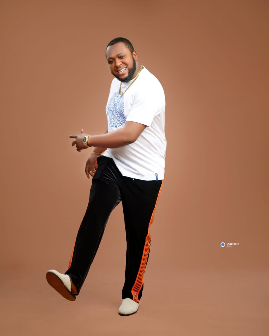 Abuja Top MC, Comedian Marks Birthday, To Host Friends At Hustle N Bustle