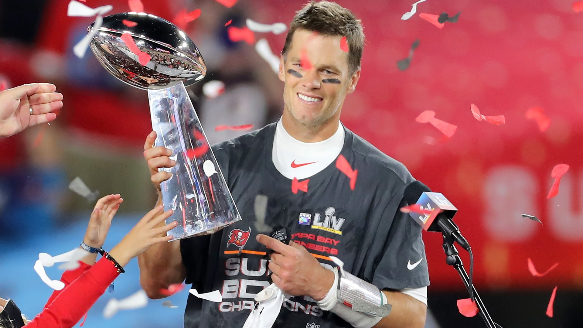 'It is time to focus my time and energy on other things that require my attention' - NFL legend and seven-time Super Bowl winner, Tom Brady officially retires at 44
