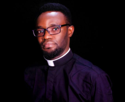 Nigerian priest shares sad story of how a lady died after doctors forgot a piece of cloth in her stomach following a cesarean section
