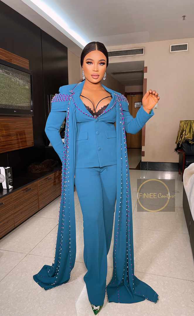 Bayelsa-born fashion entrepreneur, Harriet Edide clinches award as best female fashion designer in Nigeria