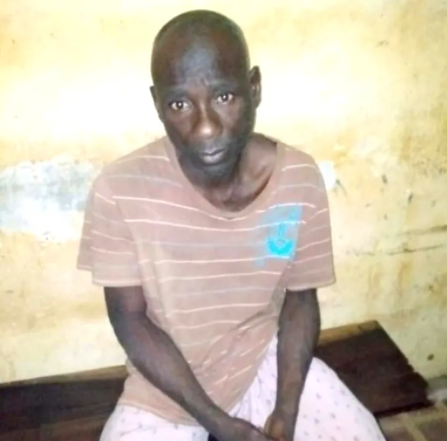 Man arrested for allegedly raping his 13-yr-old daughter in Kebbi (photo)