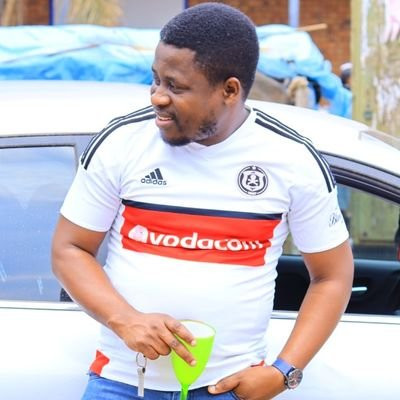 One hell of a mistake I will never repeat" - Man says as he shares photo from his wedding, announces divorce