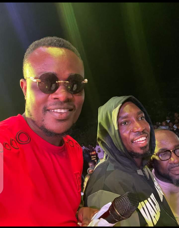 POPULAR NIGERIAN COMEDIAN MC SENIBO PAYS NECO FEES FOR HIS PEOPLE