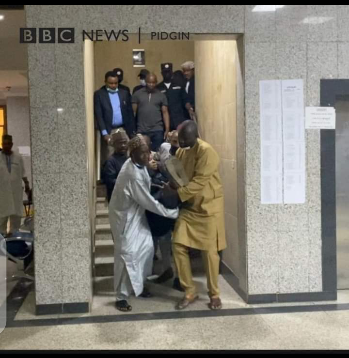 Moment Abba Kyari wife slump immediately afta di court proceedings.