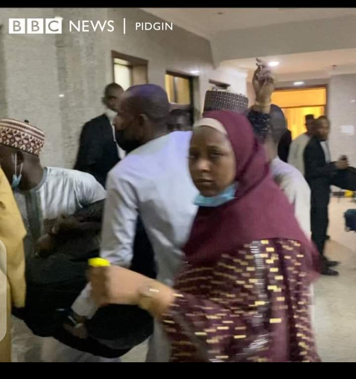 Moment Abba Kyari wife slump immediately afta di court proceedings.