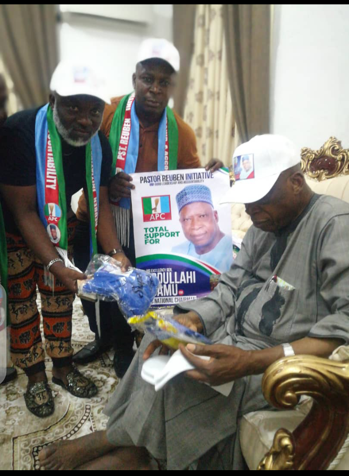 Pastor Reuben Initiative Presidents Campaign Materials to Sen. Adamu Abdulai and endorsed him as their preferred candidate as APC Party National Chairman