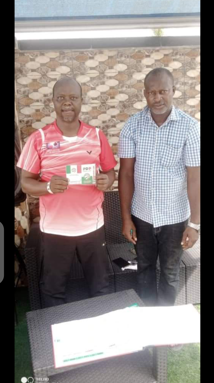 S.A POLITICAL TO GOVERNOR DIRI RECEIVES NEW PARTY MEMBERSHIP CARD.