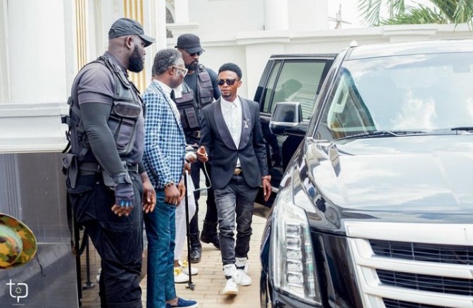 I Go Dye Arrived Benin City In Style For His Sold Out Show On Easter Sunday 