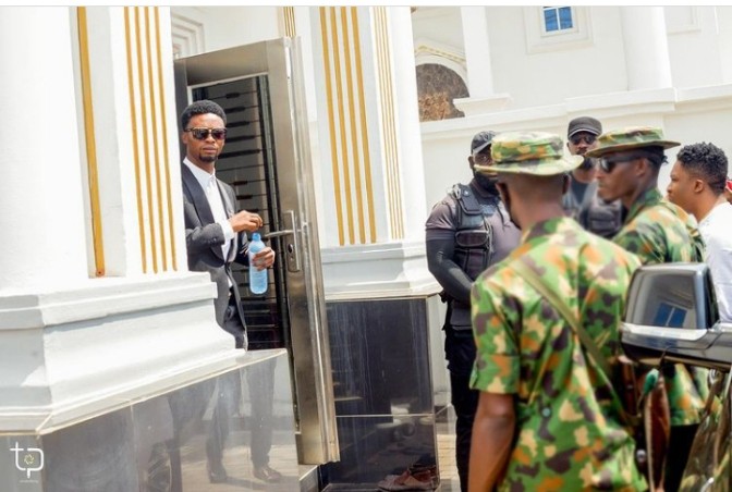 I Go Dye Arrived Benin City In Style For His Sold Out Show On Easter Sunday