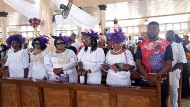 Gospel Artiste Chinyere Udoma, Chief Ndubuisi Bury Father At 92 Amidst Tears