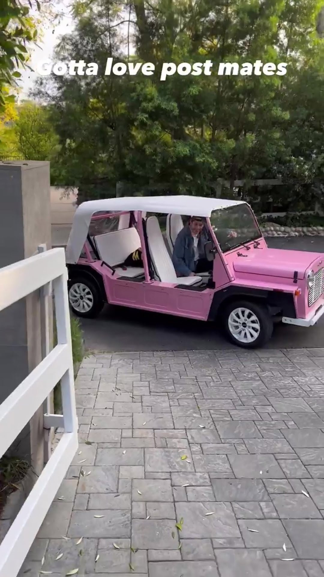 Pete Davidson drives Kim Kardashian's Car given to her as xmas gift by her mum (photos)