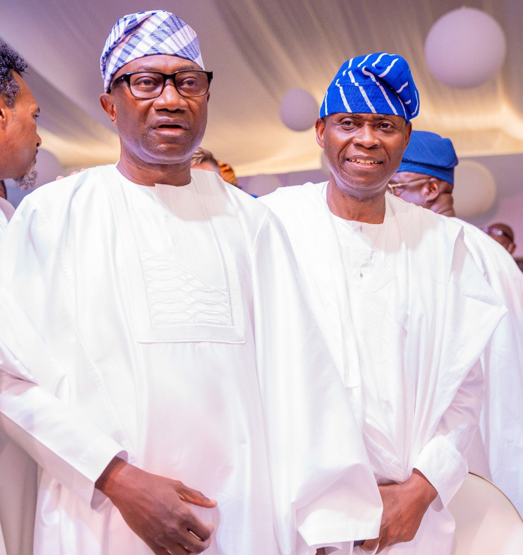 Obasanjo, Osinbajo, Sanwo-Olu, Fayemi, Obaseki, Emefiele, Saraki, Dangote, others at billionaire businessman, Femi Otedola's mum's 90th birthday party (photos)
