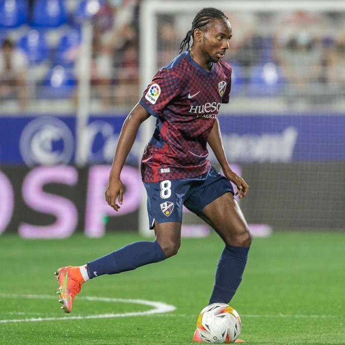 Super Eagles midfielder, Kelechi Nwakali targets Premier League return after getting sacked by Huesca