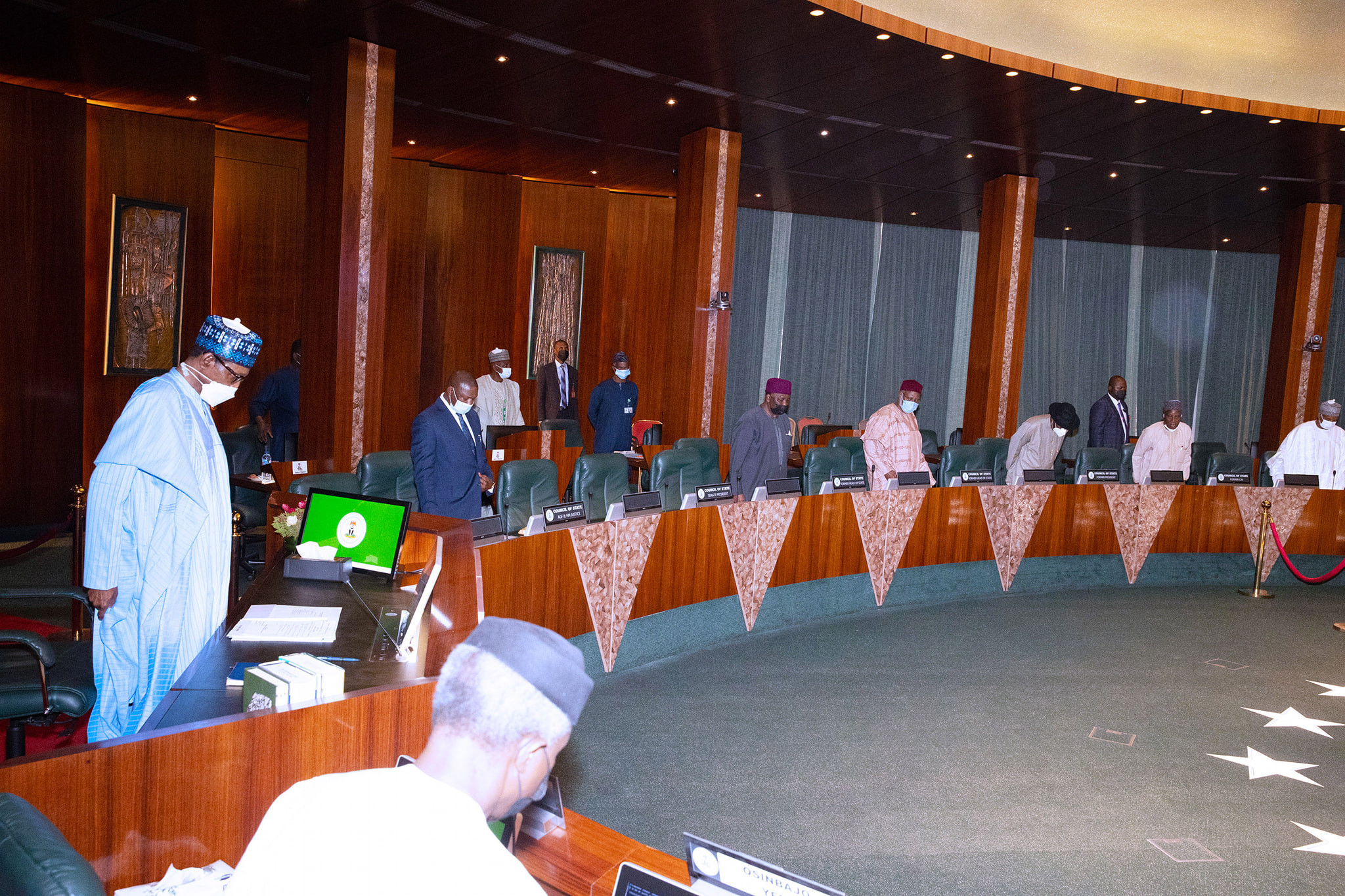 Gowon, Abdulsalami, Jonathan present as President Buhari presides over council of state meeting (photos)