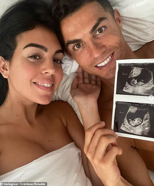 Liverpool fans plan to hold a minute's applause in the 7th minute at Anfield to pay tribute to Man United star Cristiano Ronaldo after the death of his newborn twin