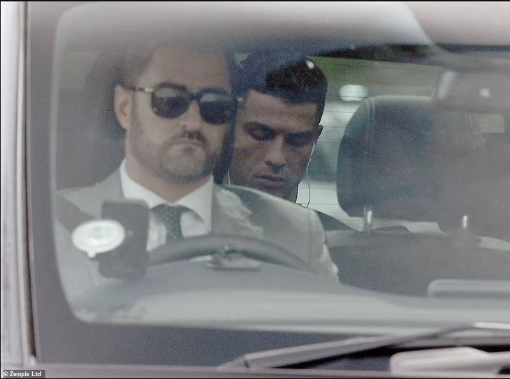 Manchester United star, Cristiano Ronaldo pictured for the first time since the tragic death of his baby boy (photos)