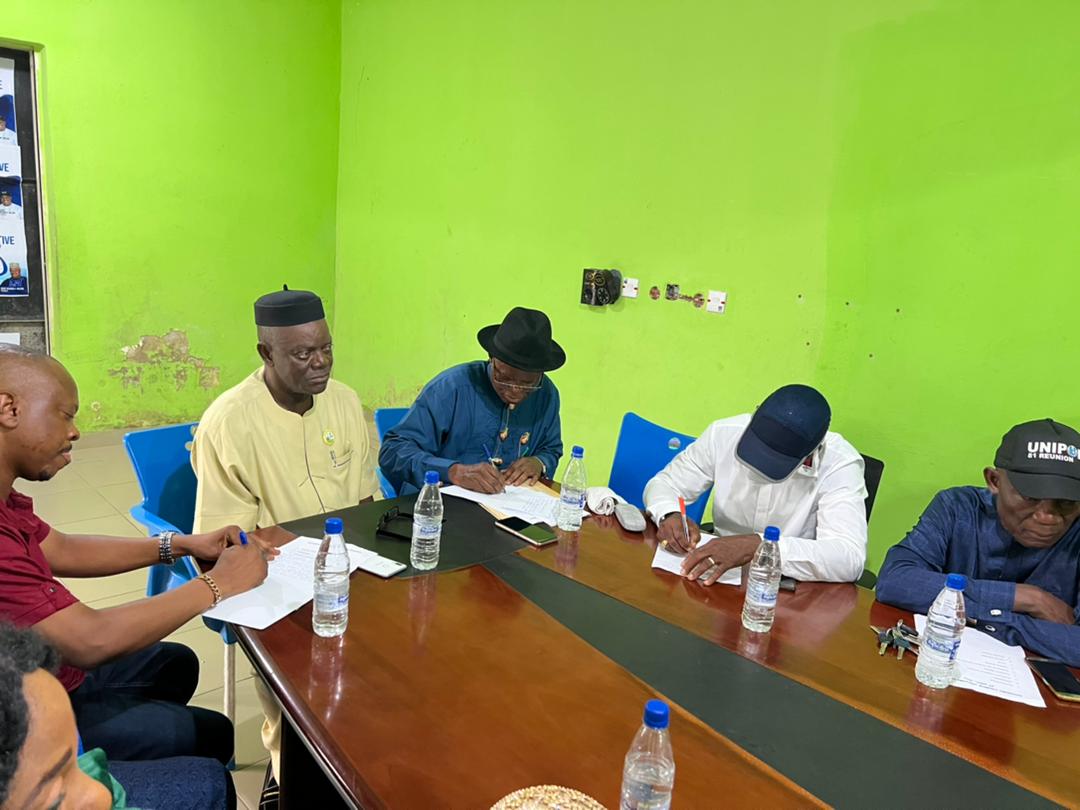 Breaking: Pastor Reuben Initiative for Good Leadership & Accountability meets with Chief David Lyon. As part of the mission of the Initiative to broker peace and foster unity among members