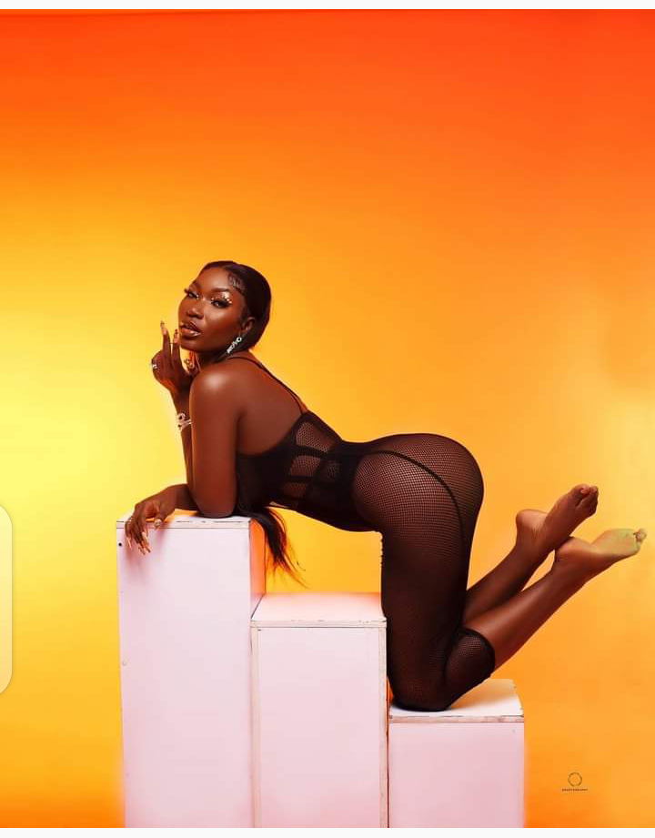 Bayelsa model, Layefa Bella sultery photos trend internet