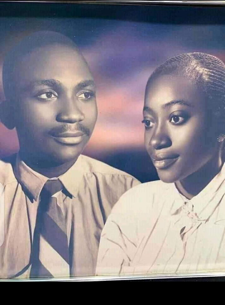 Pastor Paul Enenche marriage photos surfaces as he...........