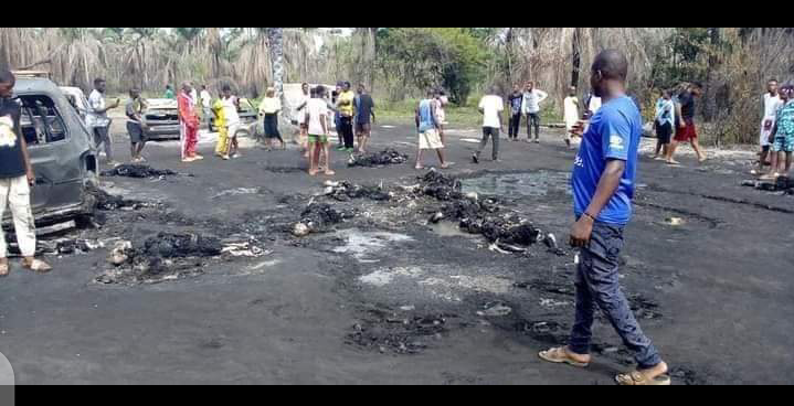 Over 100 Persons Feared Dead As Explosion Guts Illegal Oil Bunkering Sites At Abaezi Forest Ohaji/Egbema LGA, Imo State.