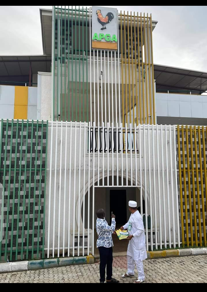 Breaking: Trouble in KOLGA  Constituency 1 as Close  SA to Governor, Douye Diri Dump PDP for........