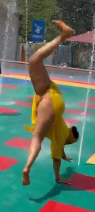 Tontoh Dikeh open up her body wearing nothing trying to......