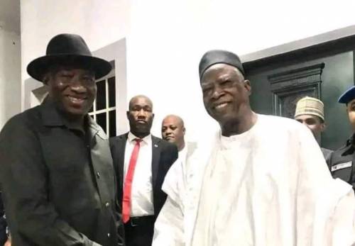 Jonathan Secretly Submits APC Presidential Nomination Form To Party National Chairman, Adamu