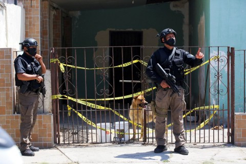 FBI uncover secret tunnel linking Mexico to California filled with $100,000,000 worth of cocaine (photos)