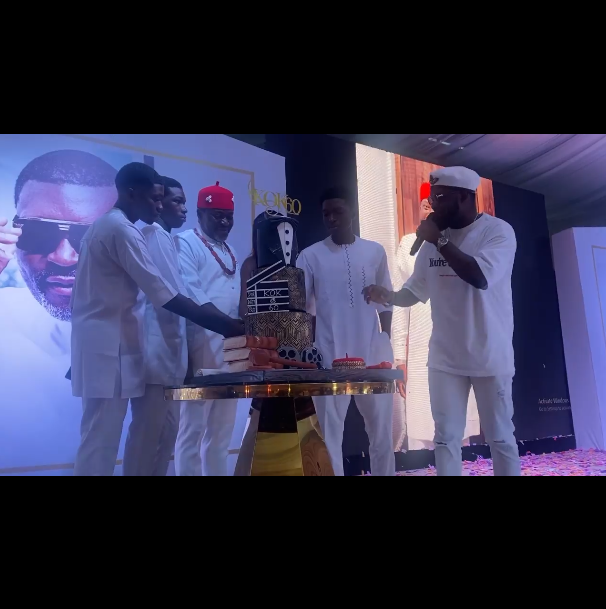 Kanayo O. Kanayo celebrates 60th birthday with friends and family (photos)