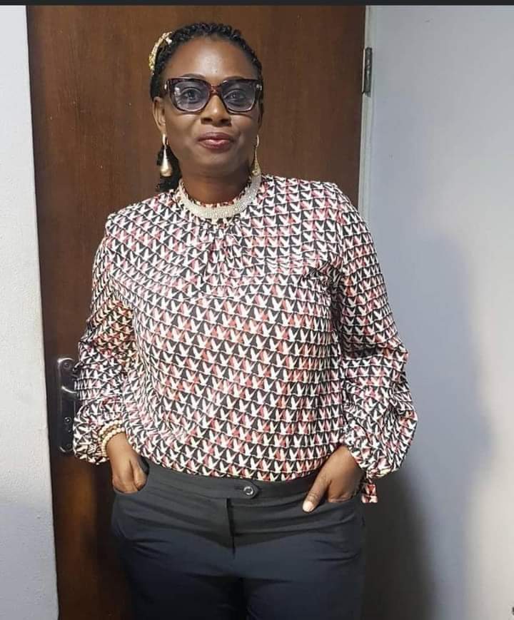 TRAGEDY: Female Accountant With Glo Nigeria, Foluke Abiola Committed Suicide With Sniper because she is 45 and no husband and child