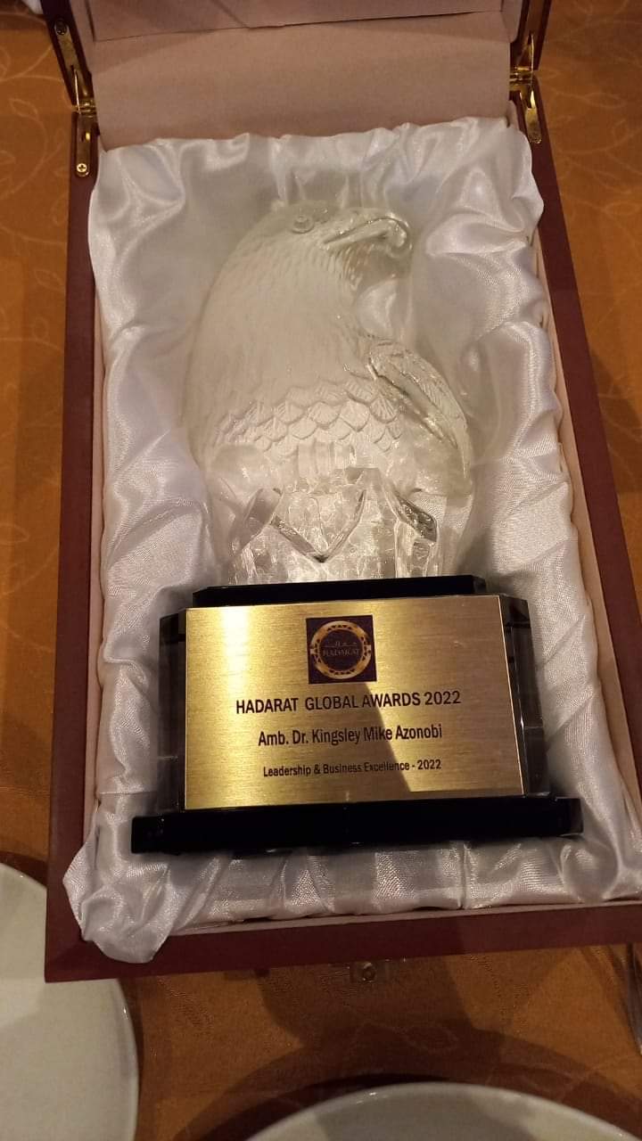 Amb. Kingsley Mike Azonobi Bags Leadership & Business Excellence Award In Dubai*