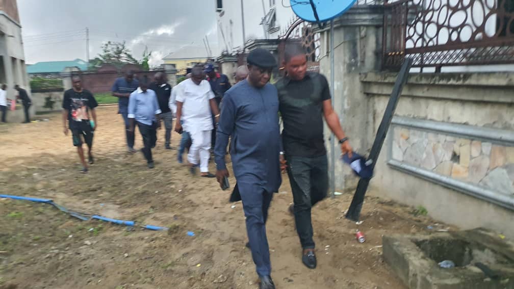 Oseke  visits Pastor Reuben, lauds his passionate efforts towards the Now engendered unity in APC Bayelsa state.