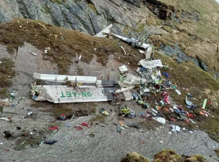 Just in: plane Crash, 22 bodies recovered