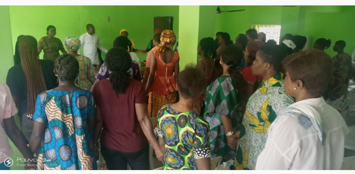 HOUSE OF ASSEMBLY ASPIRANT IN YENAGOA CONSTITUENCY TWO PST ESTHER MARTINS ASSEMBLES WOMEN, CRIES TO GOD TO FAVOUR THE RIGHTEOUS