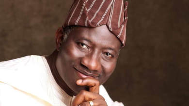 Breaking News: Group purchase APC presidential form for Dr Goodluck Jonathan