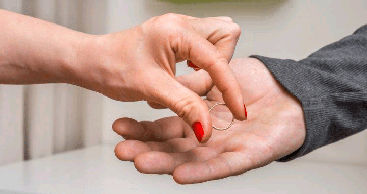 Lady Calls Off Wedding Over Groom’s Refusal to Pay Flight Tickets For Her Family Members