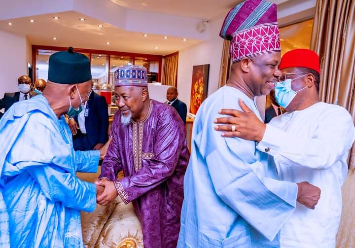 Breaking President Buhari Meets With APC Presidential Aspirants In Abuja(photos