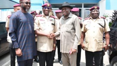 Goodluck Jonathan Visits FRSC HQ To Renew his  Driver’s Licence (Photos)