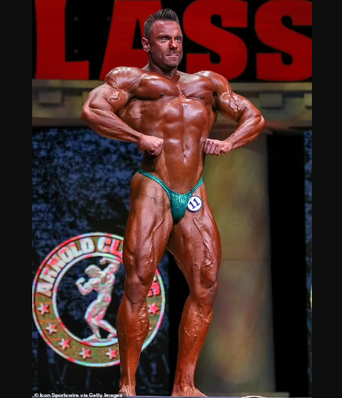 Professional bodybuilder Paul Poloczek dies at 37 hours after competing in a tournament