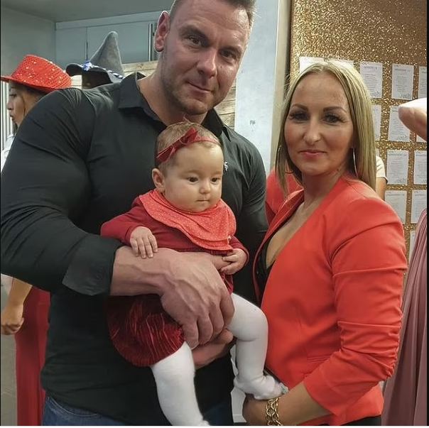 Professional bodybuilder Paul Poloczek dies at 37 hours after competing in a tournament