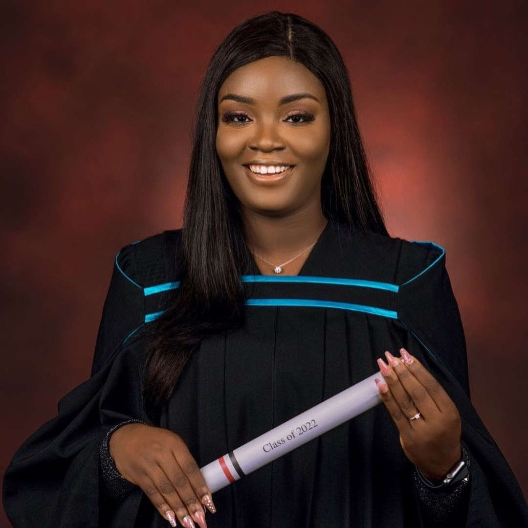 Nigerian lady bags Masters from Canadian University with perfect CGPA of 4/4