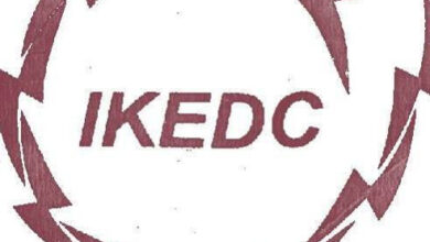 Power company technician dies after falling from electric pole in……