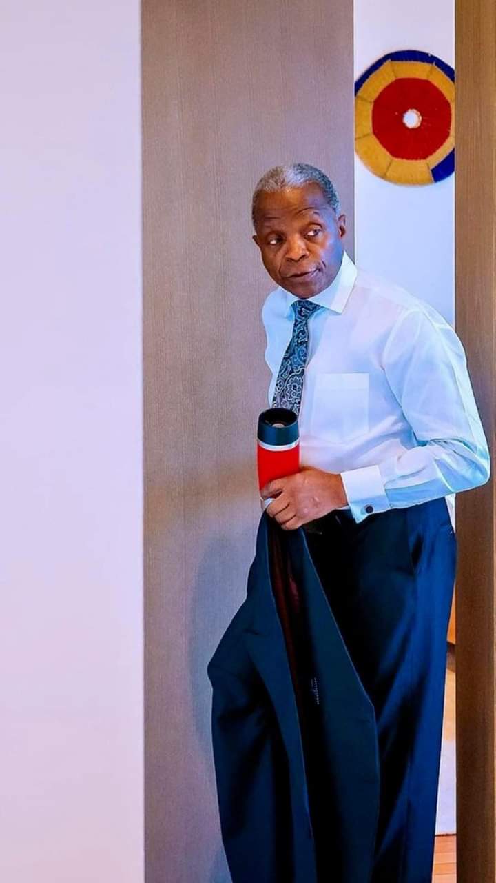 Breaking News: Osinbajo Offers Delegates Free Massage At APC Convention