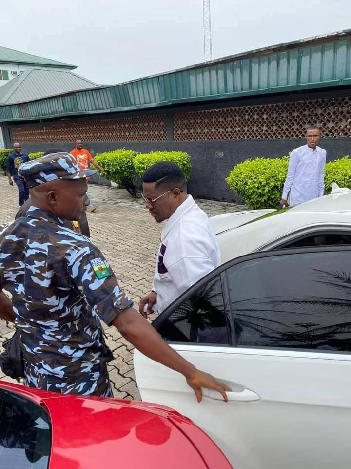 A LEADER WHO CAN PRODUCE ANOTHER LEADER WITHOUT ENVY AND HATRED IS ALL WE CLAMOR FOR. HON LUCKY OKODEH